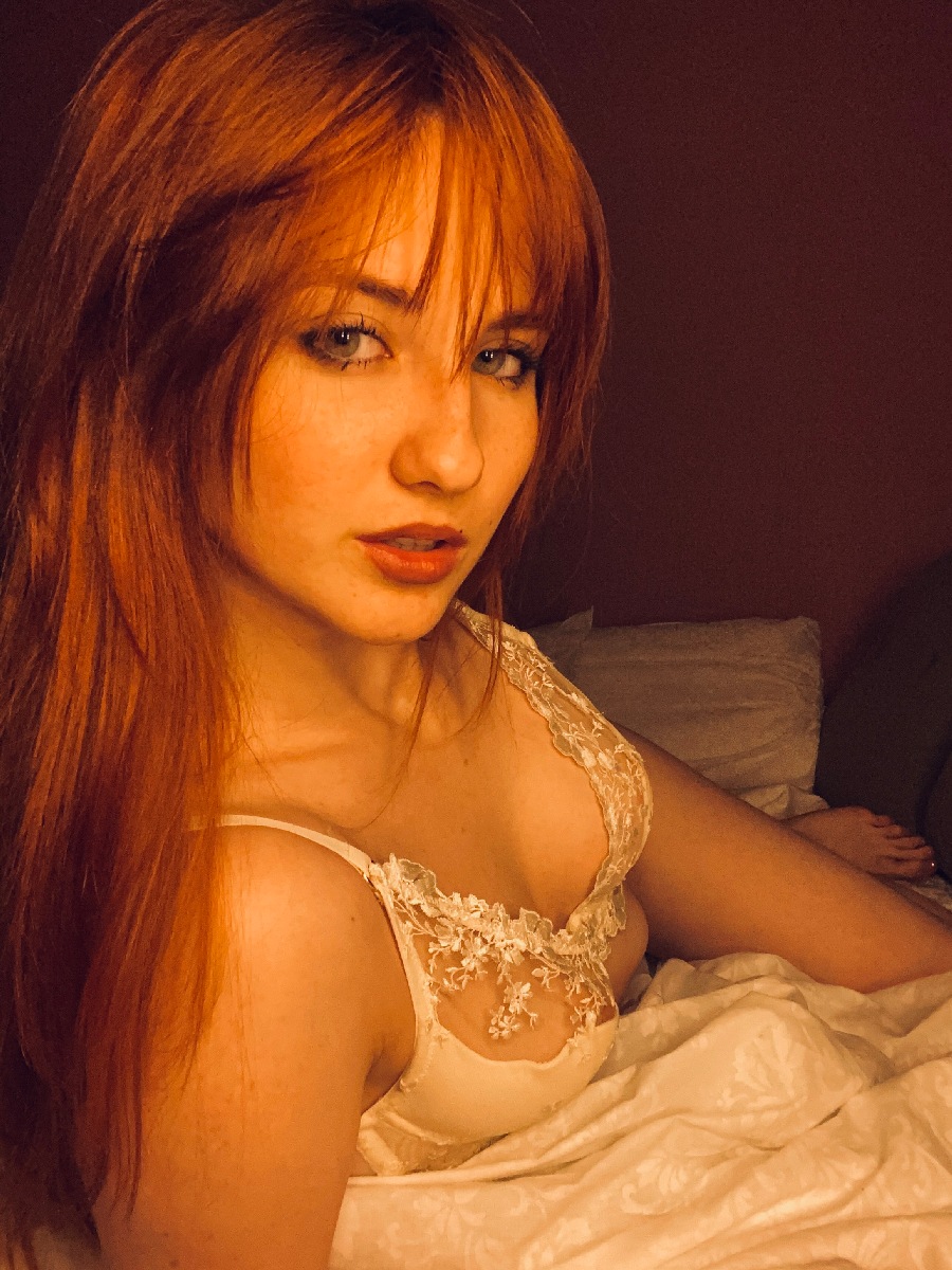 A playful frame from Nata — online in Palembang