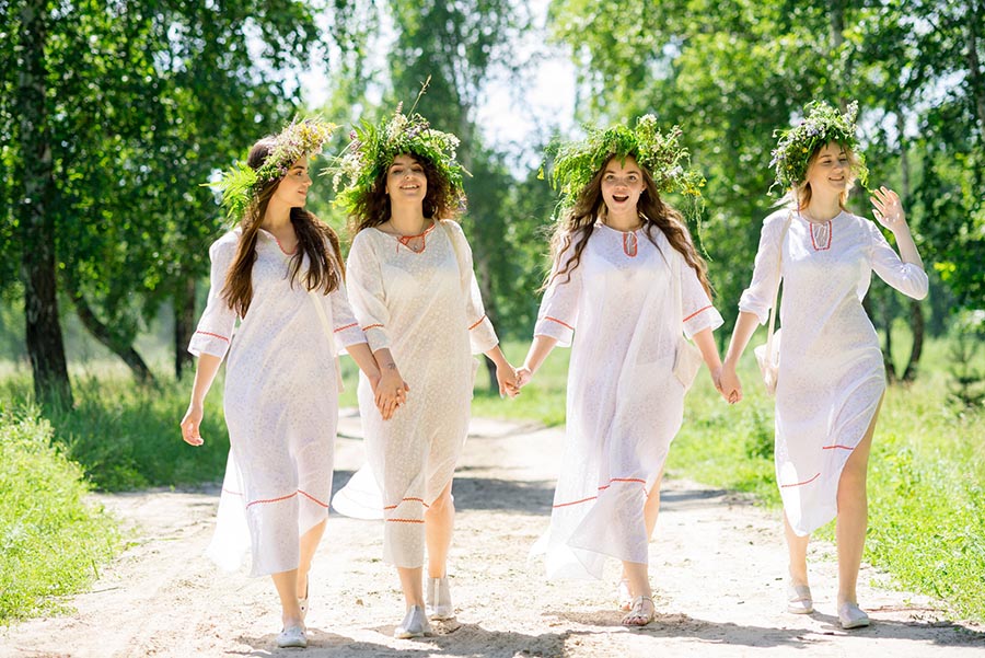 A cozy shot with Slavic girls — straight from Palembang